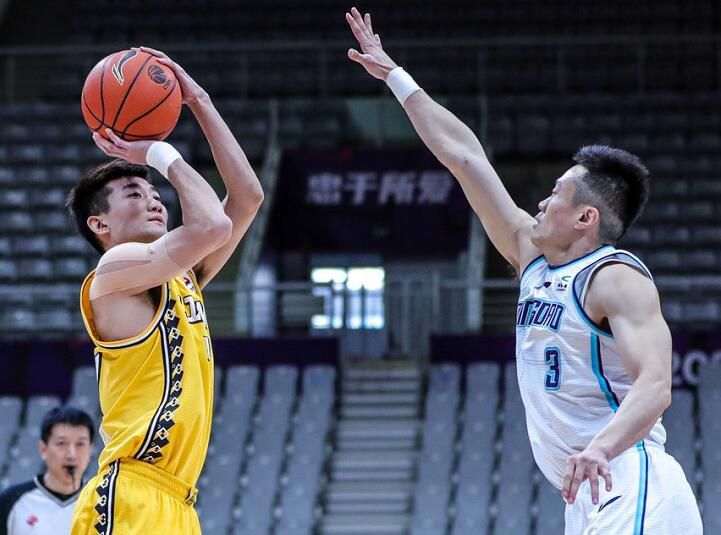 前瞻西甲：巴伦西亚VS比利亚雷亚尔时间：2023-1-3 04:30巴伦西亚上场比赛在客场1-0战胜巴列卡诺，球队成功重返胜轨士气大振。